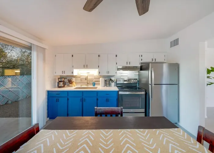 Apartamento Entire Duplex, Central, 4 Bedroom 2 Ba, Cozy, Fenced