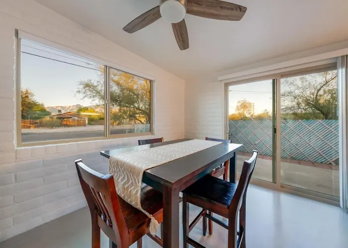 Apartamento Entire Duplex, Central, 4 Bedroom 2 Ba, Cozy, Fenced