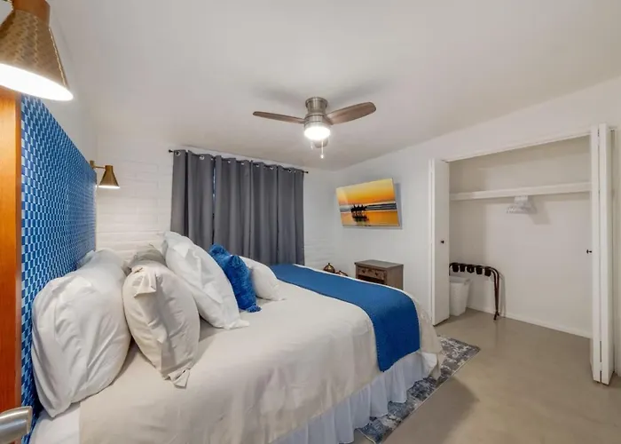 Apartamento Entire Duplex, Central, 4 Bedroom 2 Ba, Cozy, Fenced *